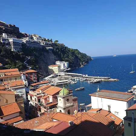 Grimaldi Guest * Sorrente