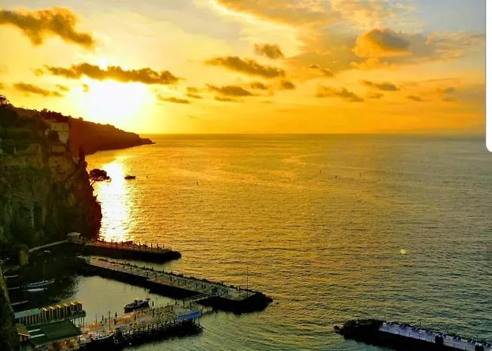 Grimaldi Guest 아파트