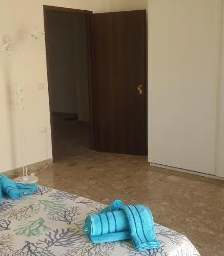 Grimaldi Guest 아파트 *