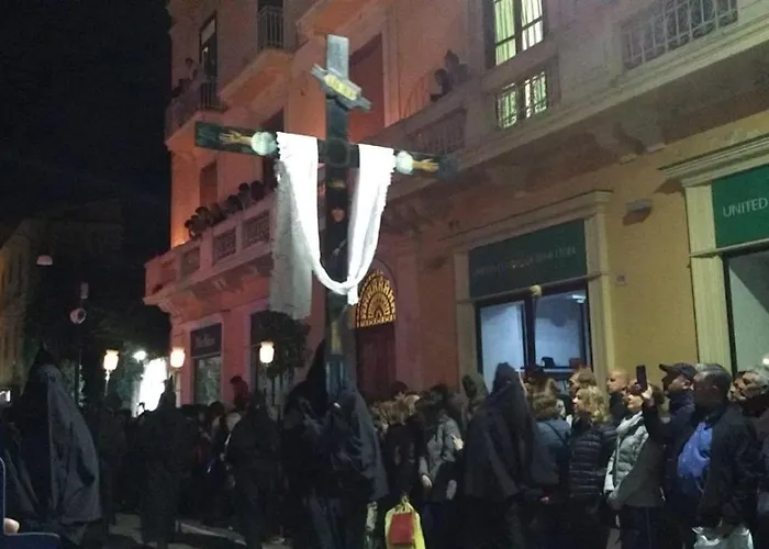 Grimaldi Guest 아파트 *