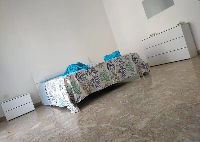 Grimaldi Guest 아파트